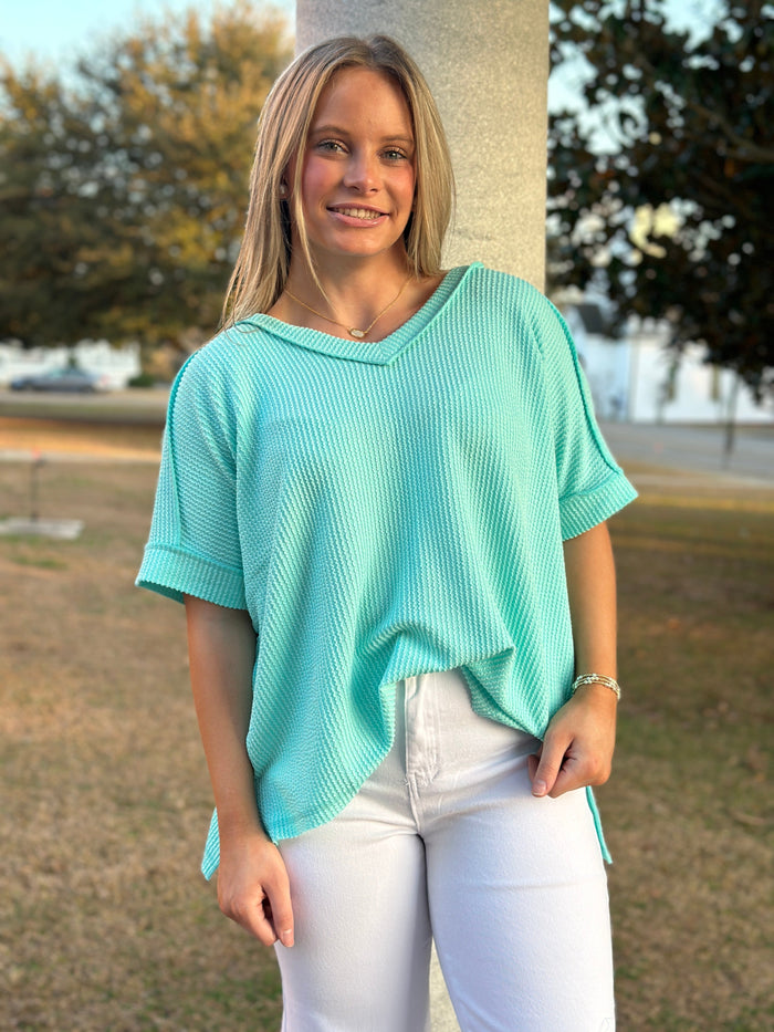 BAILEY RIBBED SHORT SLEEVE V-NECK TOP-MINT