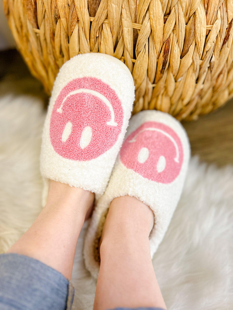 SMILEY FACE SLIPPERS-PINK