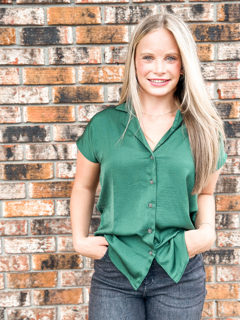 HAZEL BUTTON DOWN TOP-HUNTER GREEN