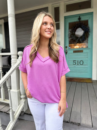 BAILEY RIBBED SHORT SLEEVE V-NECK TOP-VIOLET