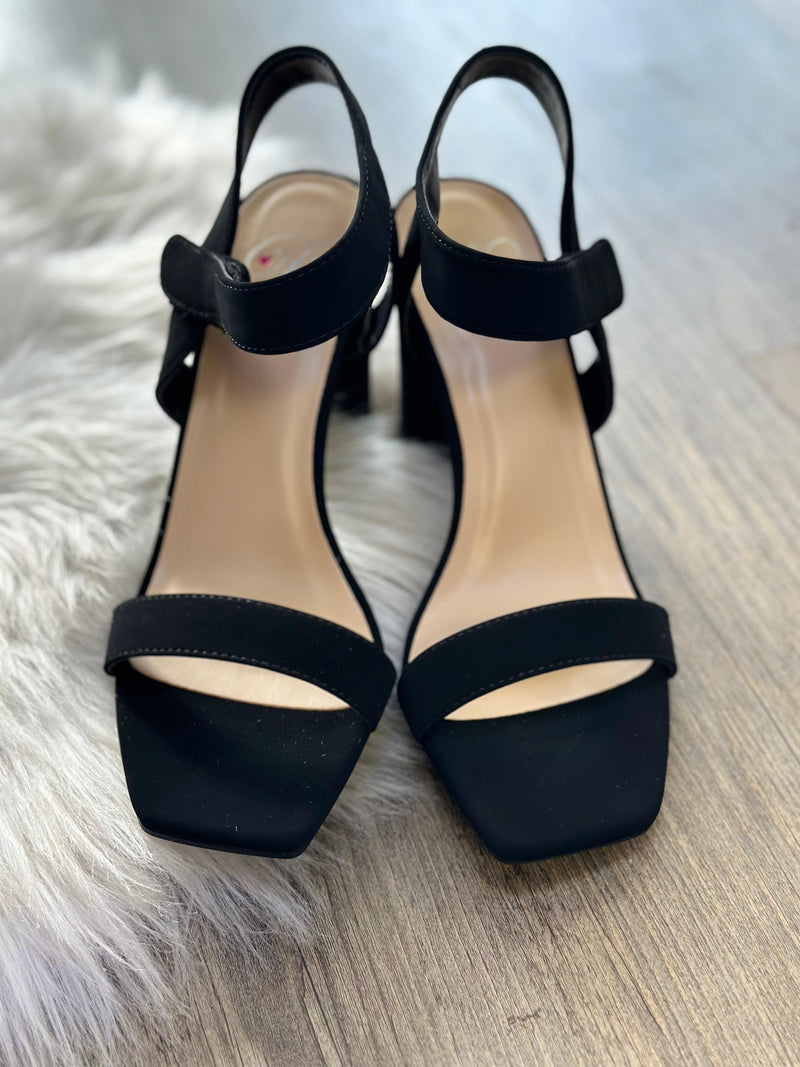 HALSEY CHUNKY HEEL SANDAL-BLACK