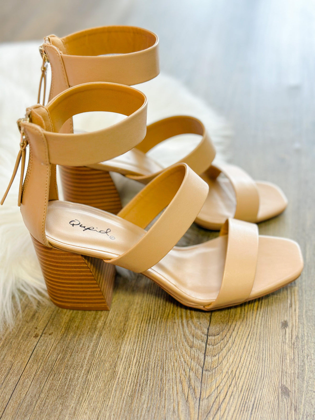 DORI STRAPPY CHUNKY HEEL SANDAL-TAN