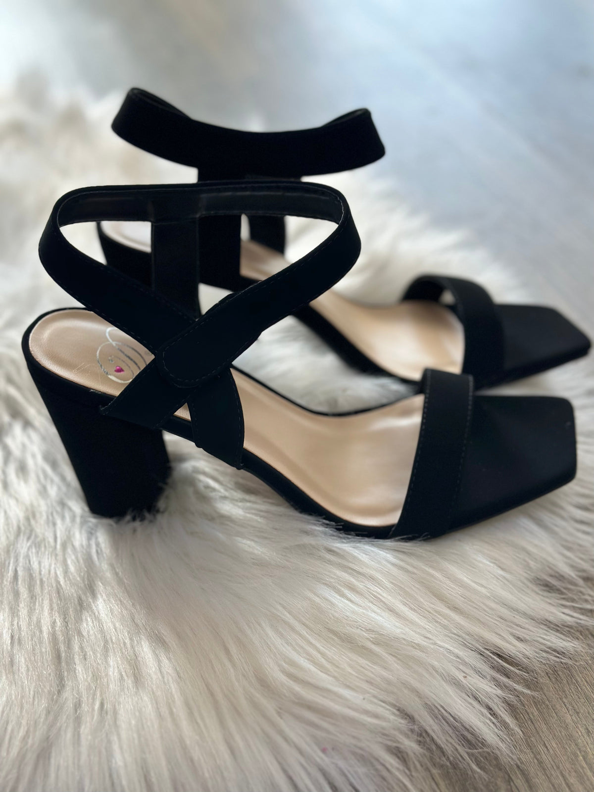 HALSEY CHUNKY HEEL SANDAL-BLACK